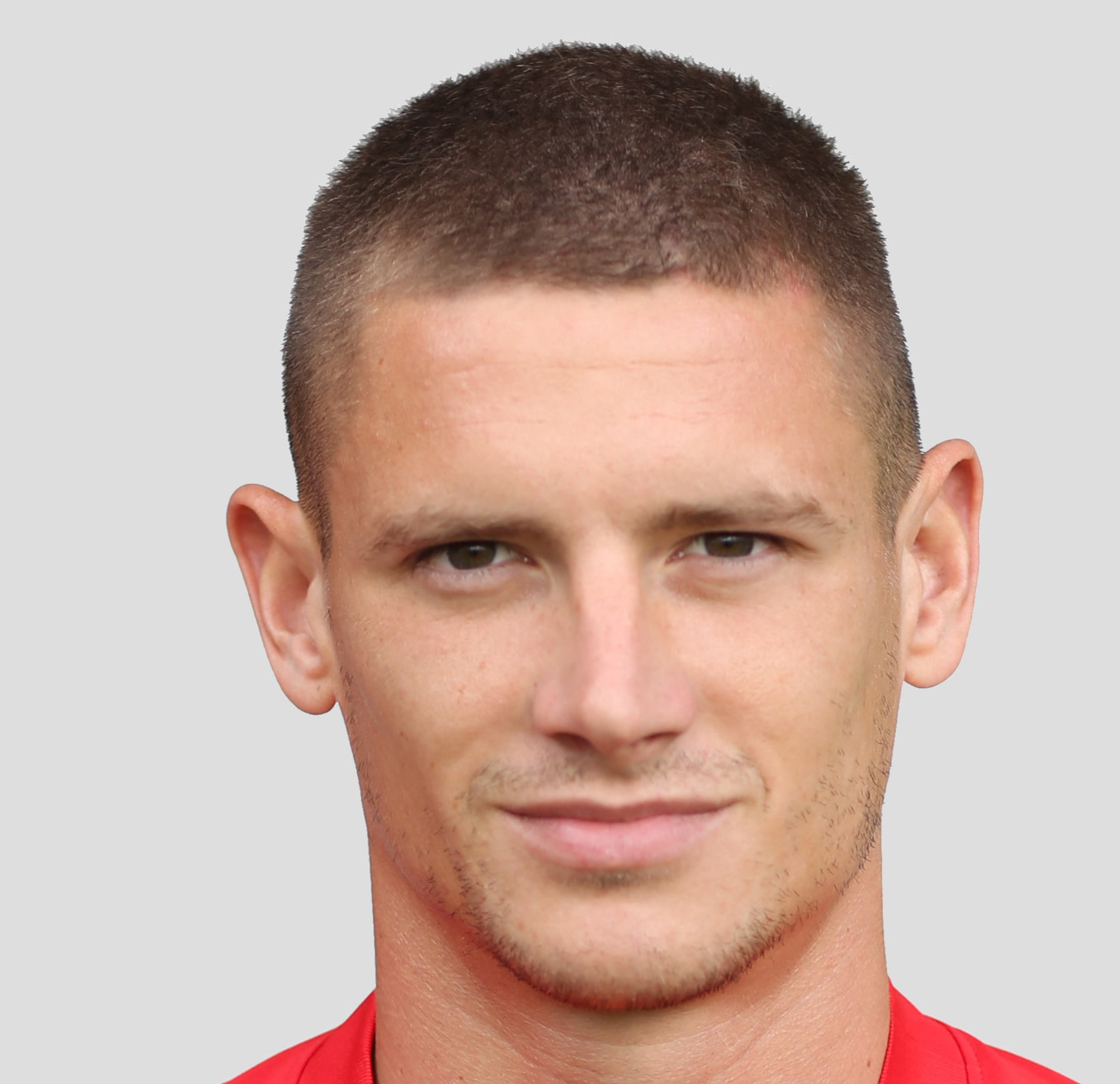 https://img.hyybsb.com/img/football/player/b4e4329b846a355a66f3e83626b2a86a.jpg